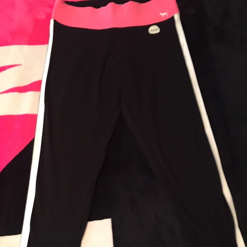 Vs pink yoga pants